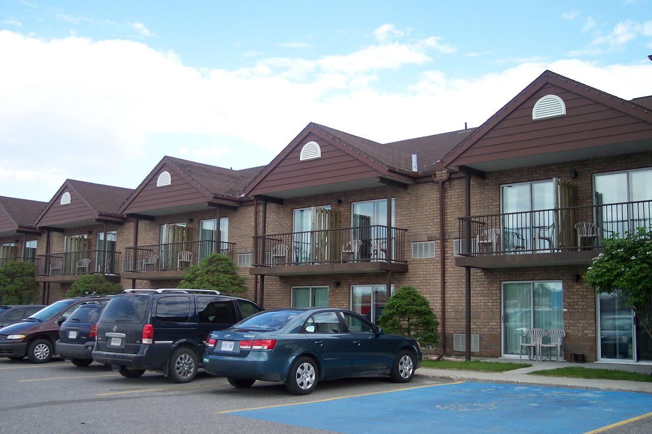 Waterfront Inn New Liskeard Exterior foto